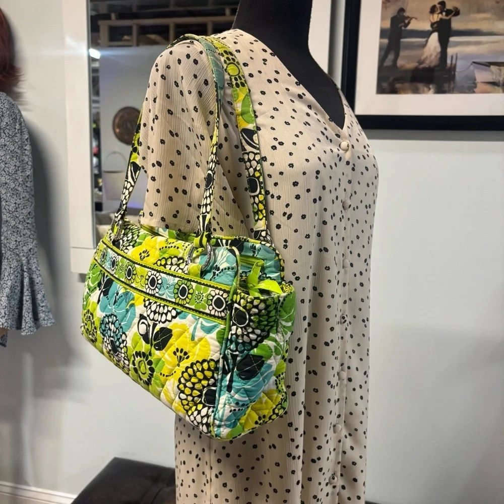 ❤️Vera Bradley Quilted Limes Up Shoulder Bag - Picture 8 of 8